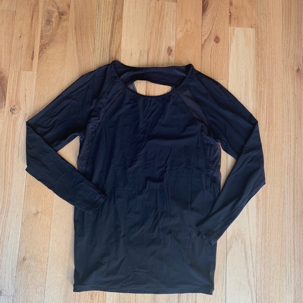 Lululemon black long sleeve with open back